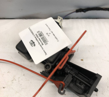 Замок лючка бензобака A2048200072 Mercedes W204
