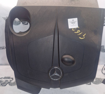 a6510102413 Декоративна кришка двигуна Mercedes W246