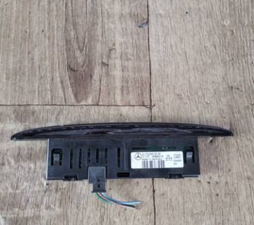 Дисплей парктроніка Mercedes B-class (W246) 2012 A1725420023