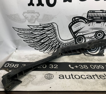 Кронштейн бампера переднього лівий Skoda Octavia A5 1z0807183d