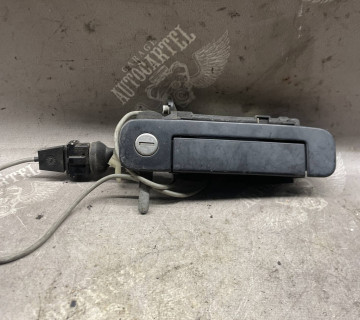 Ручка зовнішня передніх правих дверей Audi A3 8L 8d0837208a/b