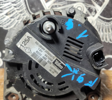 Генератор Renault Scenic II, Laguna II, Megane II, 1.9DCi, Valeo 8200495305