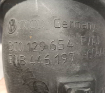 Патрубок повітряного фільтра Skoda OCTAVIA A5 Vw passat b6 superb touaran golf 5 3c0129654p/aj