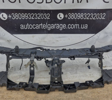 Панель передня Renault Laguna 3 07-15р. (телевізор Рено Лагуна III) 625100001R