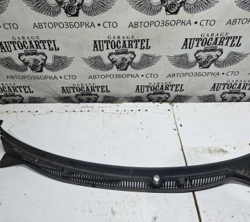 6q1819415b Декоративна накладка під лобове скло жабо Volkswagen Polo 2009-2016