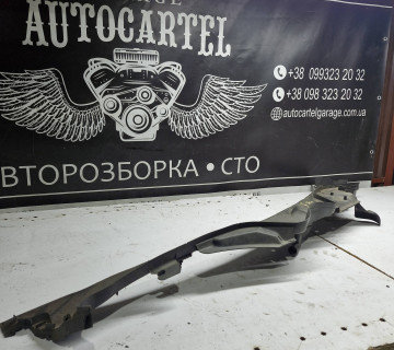 a2118301213 Декоративна накладка під лобове скло жабо Mercedes E W211 2003-2009