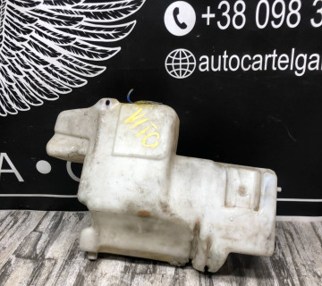 6388681420 бачок омивача під 2 маоторочика Mercedes w638