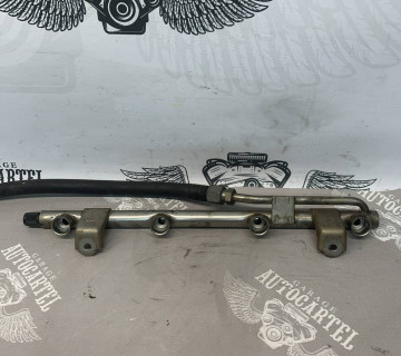 Паливна рейка бензин Audi A4 B6 1.8T 06b133317n