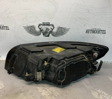 ФАРА ПРАВА VOLVO S40 II V50 30698637