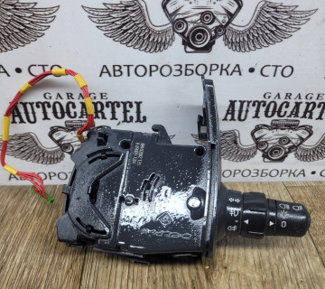 Підрульовий перемикач гітара Renault Clio III Modus Kangoo II 88102002