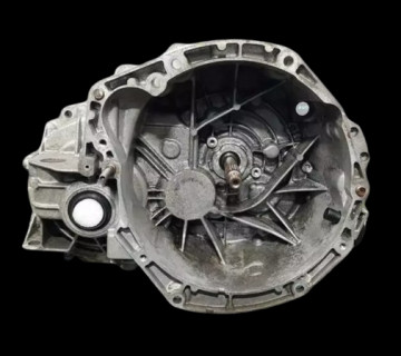 КПП/ коробка передач ND4004, 8200939575, 1.9 dCi, 6-ти ступенчатая Renault Grand Scenic 3 Megane 3 Sceni