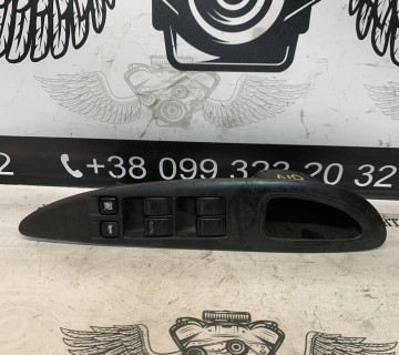 Блок управління склопідйомниками Nissan Primera P12 25401av640