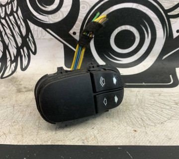 Блок кнопок керування склопідйомниками лівий Ford Focus I ys4t14529ab