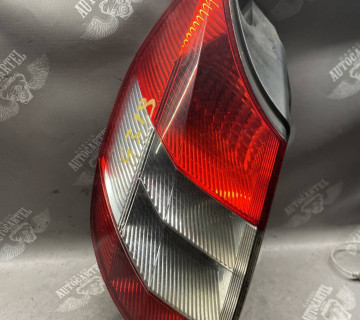 Ліхтар задній лівий Renault Scenic 2 8200493374g
