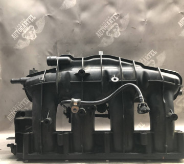 Колектор впускний Volkswagen Passat 2.0 TFSI 06133185 aq