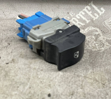 Кнопка склопідйомника правих дверей Renault Kangoo 476809