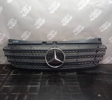 Решітка бампера/радіатора Mercedes Vito w639 2003-2009 a6398800185