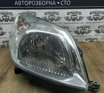 Фара передня права Fiat Fiorino 3 Peugeot Bipper Citroen Nemo (2007-2020) 45560393 1353197080