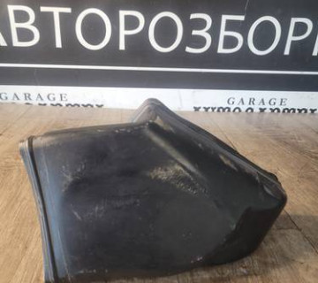 Воздуховод воздушного фильтра VW Passat B5 96-05 3b0129617d