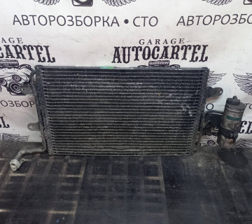 Радіатор кондиціонера VW Golf 4 1j0820411a