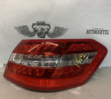 Ліхтар задній правий зовнішній led Mercedes A 212 седан a2129060658