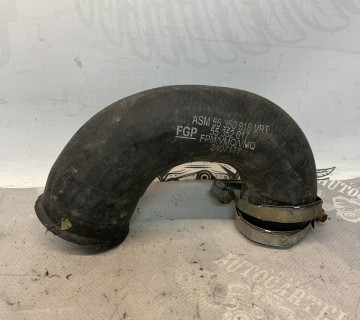 Патрубок інтеркулера Opel Vectra C 1.9 Cdti 55350918