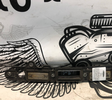 Панель підсвічування номера VW Caddy III 04-15, T5 03-15, PASSAT B6 05-10, Jetta V 05-10, Golf Plus 05-14; SKODA Superb 01-08