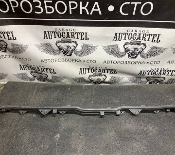 Жабо накладка під лобове скло Opel Insignia 2008-2017 13249990