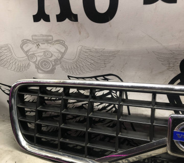 Решітка бампера Volvo S40 21920325