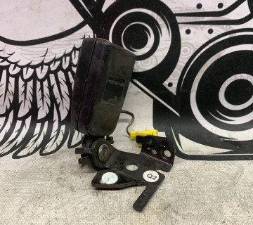 Замок безпеки правий задній mercedes w212 34022729a
