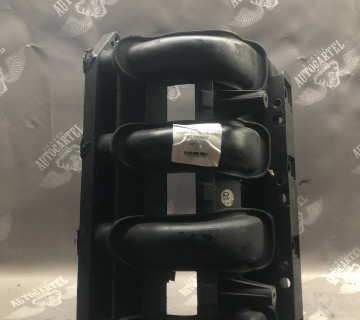 Колектор впускний (пластик) на Mercedes-Benz Sprinter 2,2 cdi (ОМ 611) A6110900637