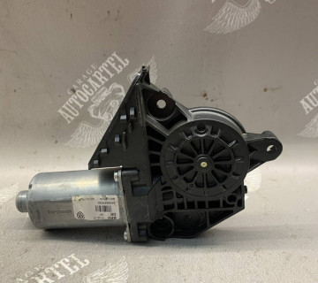 Моторчик склопідйомника задній лівий VW Golf 6 5k0959703d