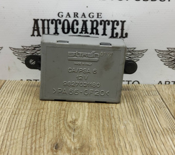 Блок керування склопідйомником Peugeot Partner 9627031180