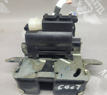 mr959190cl Замок задньоі кришки багажника Mitsubishi colt