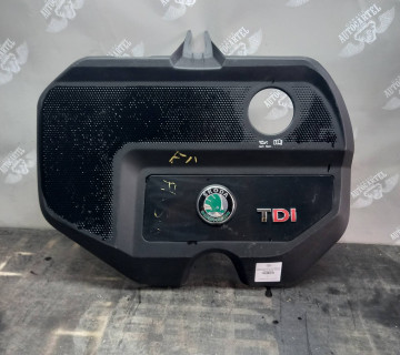 Декоративная кришка двигуна Skoda Fabia 1.9 TDI 038103925ag, 038103925bq