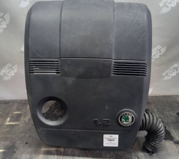 Кришка двигуна Skoda Fabia 2, VW POLO, Seat IBIZA 03d129601q, 03d129601r