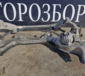 Балка Балка передньої підвіски (підрамник) BMW 5 (F10/F11) 2009-2016 679764