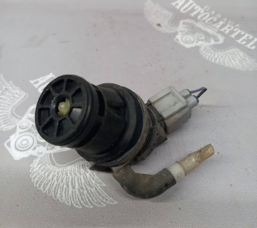 860310-9170 моторчик, насос омивача Mazda 6 GH