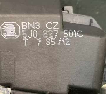 Замок кришки багажника Skoda Fabia 2 РЕСТ 5j0827501c
