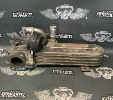 Радіатор системи з клапаном egr Volkswagen Transporter 5 1.9 TDI 038131513j, 03g131063f