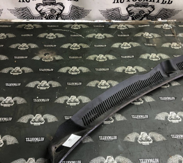 3r1819403 Seat Exeo 08-13 накладка під лобове скло