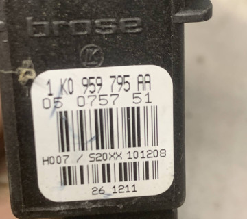 Блок склопідйомника задній лівий Skoda Octavia A5 1k0959795aa