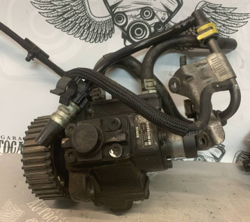 Паливний насос Bosch Opel Insignia Astra J 2.0 CDTI 55571005