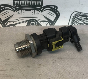 Датчик тиску палива Fiat Doblo, Opel Astra, Insignia 2.3D 0281006158