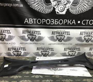 8p1819415e накладка під лобове скло Audi a3 8p рестайл