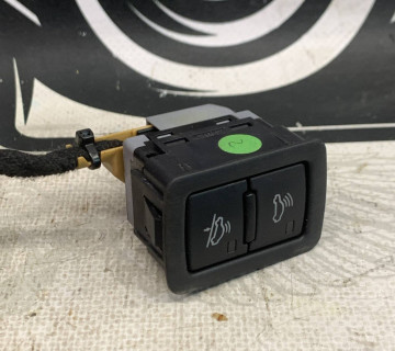 Кнопка сигналізації Audi Q7 4f0959527