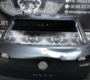 Задня лада кришки багажника Volkswagen T Roc 21941085