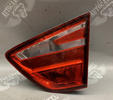 Ліхтар правий внутрішній у ляду SEAT TOLEDO IV 21943348