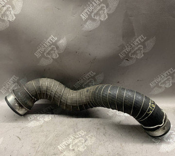 Патрубок інтеркулера Mercedes W211 1.8i A2115281882