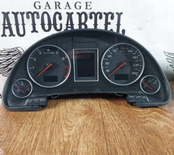 Щиток приладів Audi A4 B6 8E0920900L